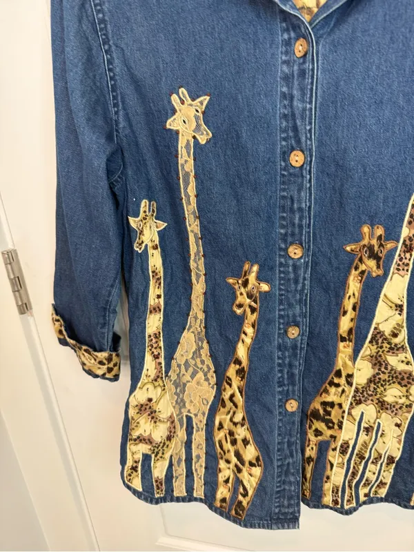 Dressbarn VTG Denim Blouse Top Giraffe Appliques Shirt Beaded Embroidered Med - Image 5