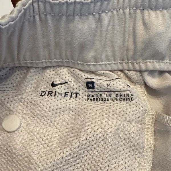Nike Dri Fit Women's Light Tan Shorts M - Image 5