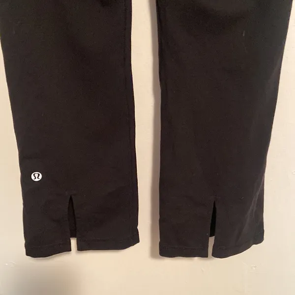 Lululemon Black Capri Leggings - Image 4