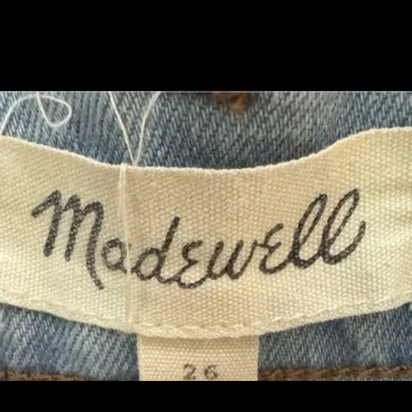 Madewell high-rise denim shorts in watt wash size‎ 26 - Image 4