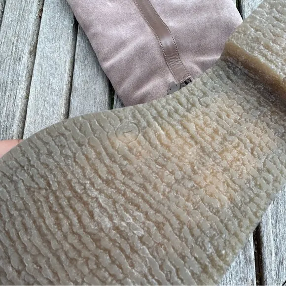 NWOT Charles David Taupe Over the Knee Boots‎ size 7 yarn boot - Image 10
