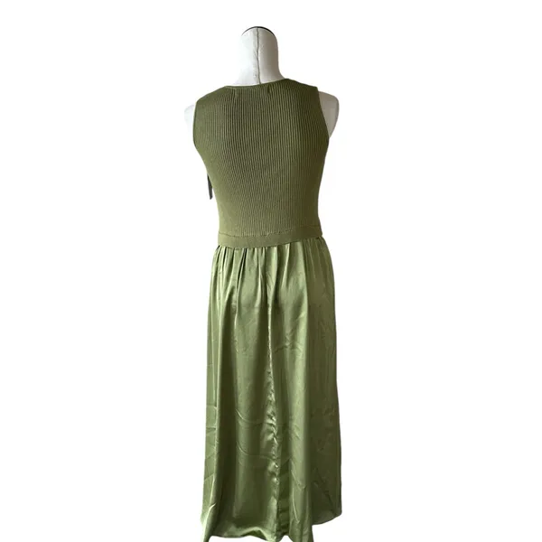 NWT Taylor Mix Media Ribbed Bodice Crew Neck Satin Skirt Pocket Medium - Image 9