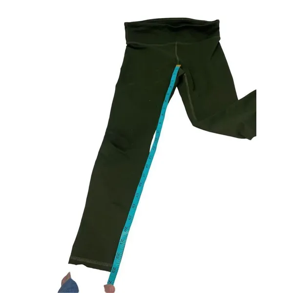 Fabletics 23” olive green leggings size small - Image 2