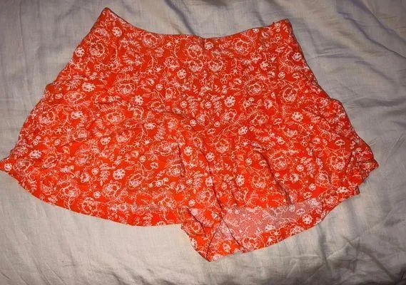 Forever 21 Floral Shorts - Image 2