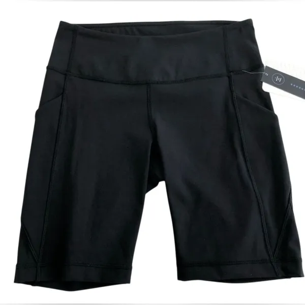 Lululemon Sweat Your Heart Out Short 8” inseam Black size 6 - Image 3