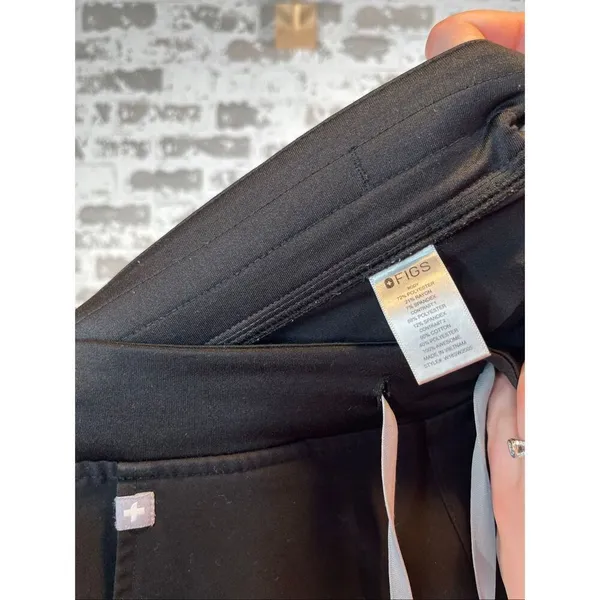 Figs | women black scrub pant joggers - Image 3