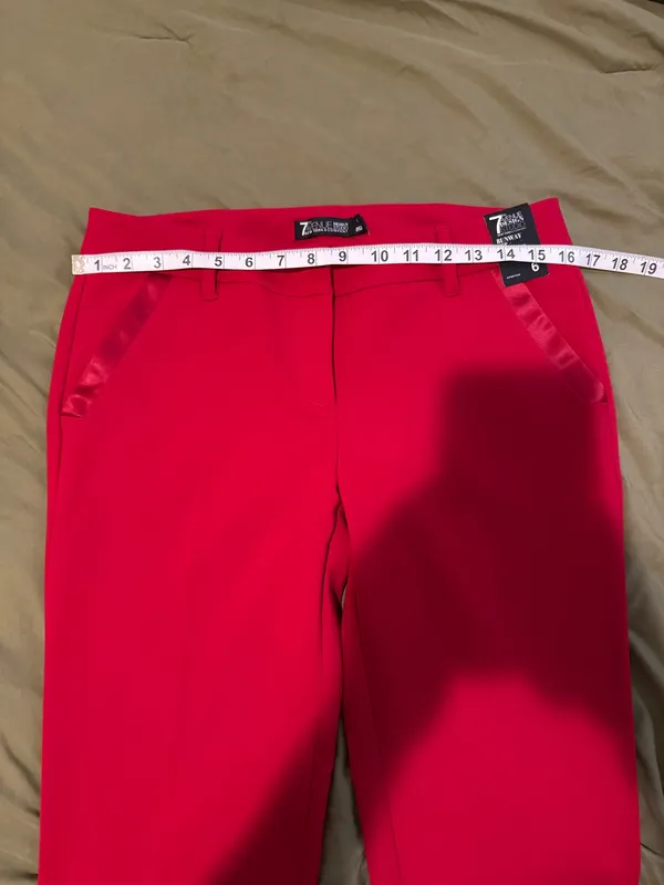 NWT New York & Co Red Trousers - Image 5