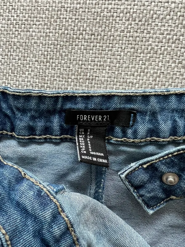 Jean Shorts - Image 4