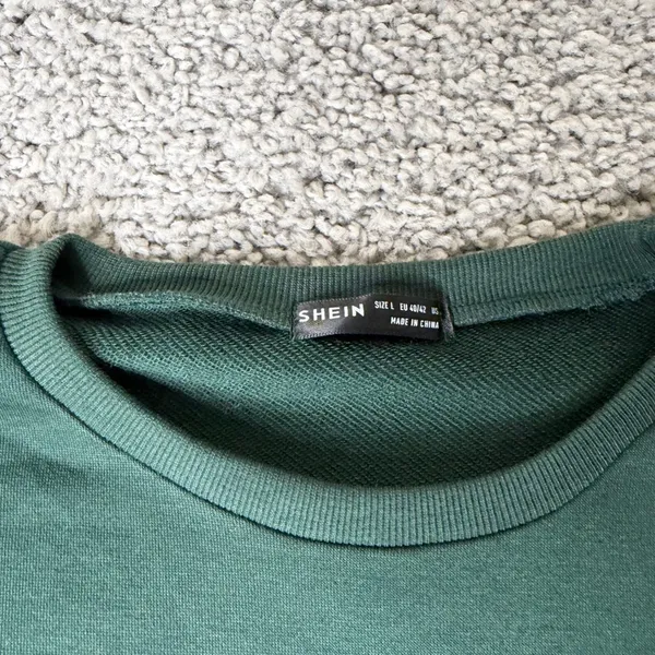 Shein Hawaii USA Embroidered Sweatshirt Forest Green Yellow Lettering Womens L - Image 4