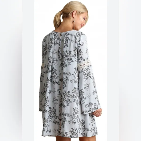 Umgee Embroidered Mini Swing Dress Blue Floral‎ Bohemian Gypsy Cottagecore sz S - Image 3