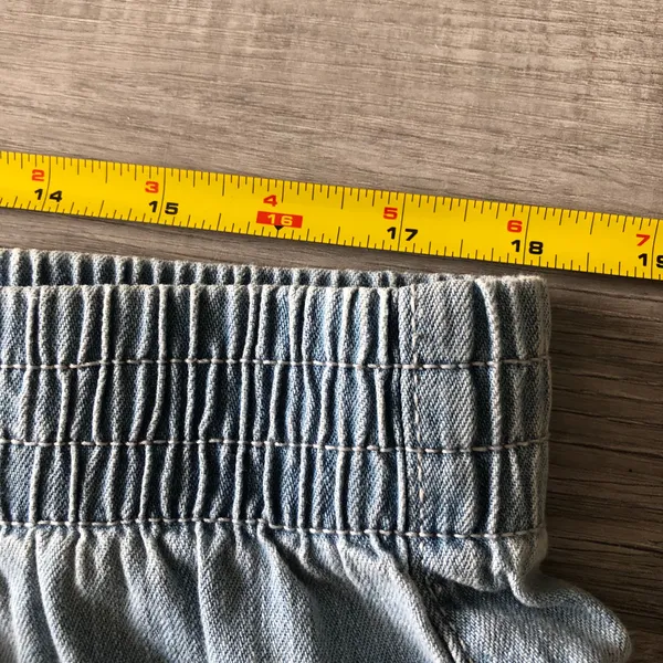 Old navy denim shorts . Large  - Image 5