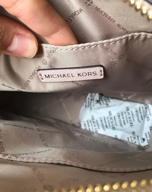 Michael Kors Purse - Image 10