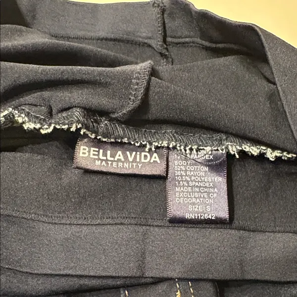 Bella Vida Maternity Jeans Stylish Dark Blue High-Waist for comfort. - Image 3