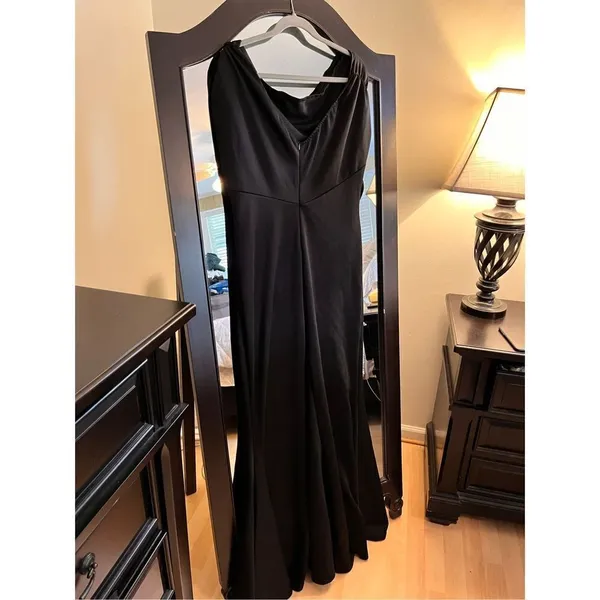 NEW Formal Off Shoulder Maxi Dress Gown M - Image 3