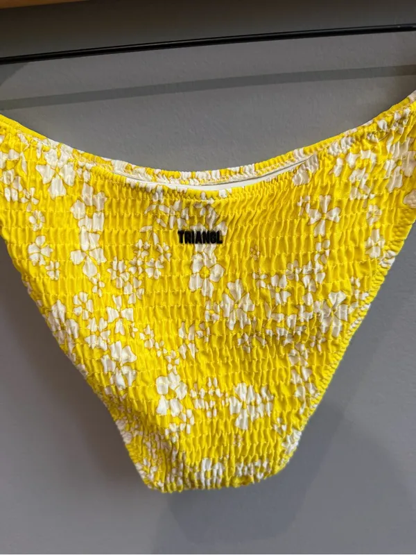 Triangl Inesa Yellow Pop Textured Floral Bikini Set Size Large Bottom Medium Top - Image 6