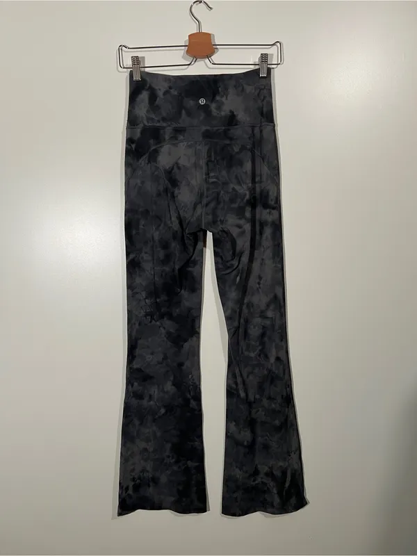 Lululemon Groove Super High Rise Flare Pants Size 6 Diamond Dye Pitch Grey GG - Image 5