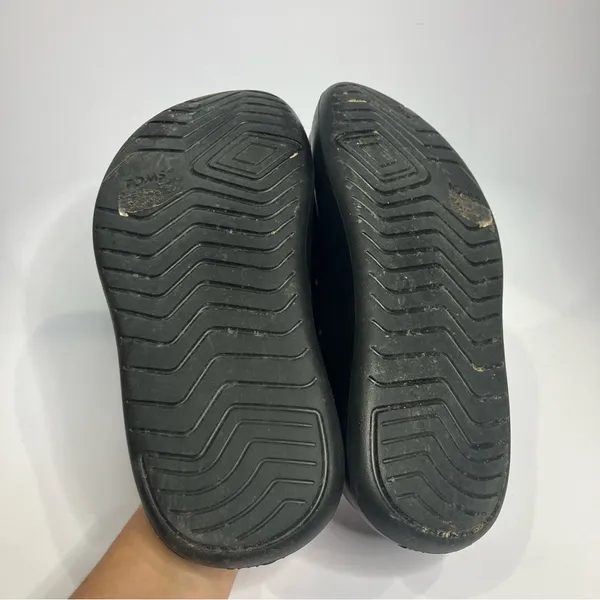 Toms Alpargata mallow molded mules‎ in black size 8 - Image 6