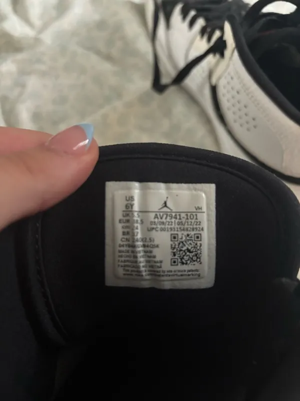 Jordan’s jumpman  - Image 7