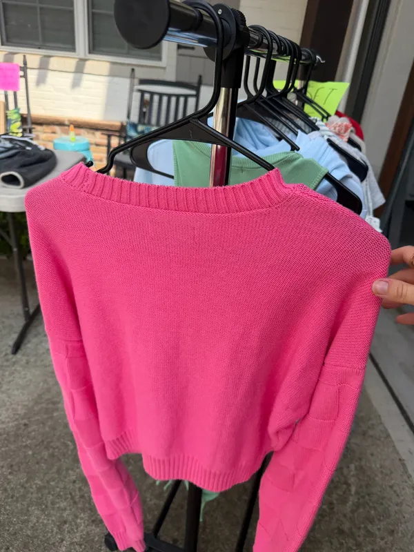Hollister Pink Sweater - Image 3