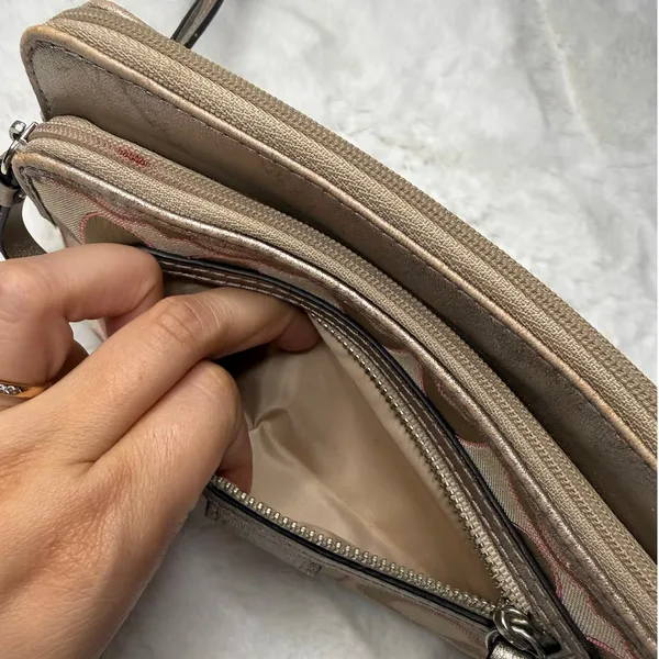 COACH Silver Pink Wristlet - Image 6