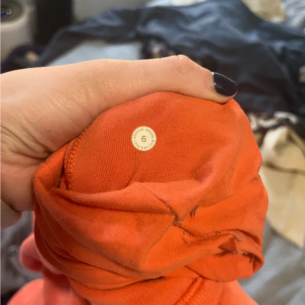 Lululemon Scuba High Rise Jogger Orange Size 6 - Image 3