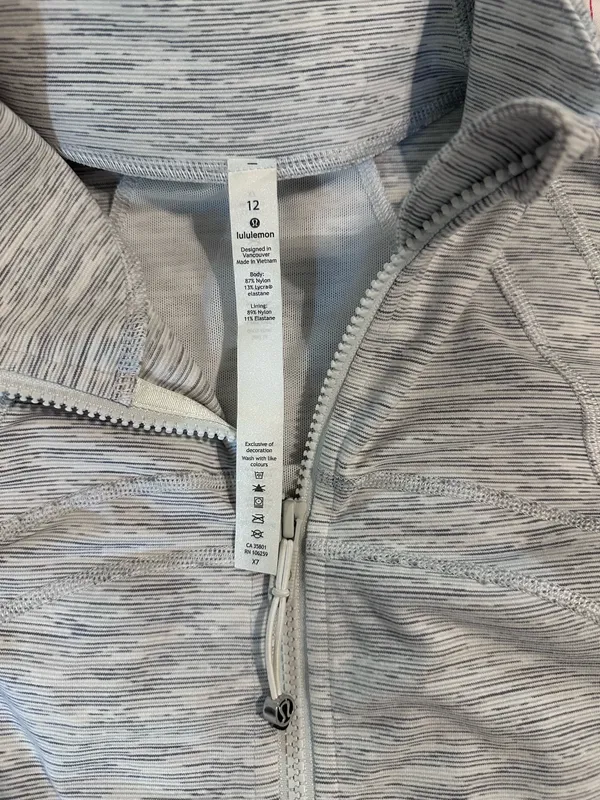 Lululemon Define Jacket  - Image 4