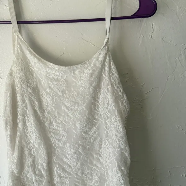 Maurices White Lace Cami Tank Top M Floral Lined Y2K‎ Coquette Layering Stretchy - Image 2