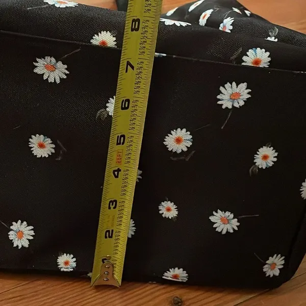 Alice + Olivia Black Fabfitfun Daisy Print Duffle Bag Weekender Travel Overnight - Image 5