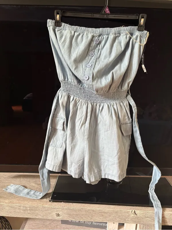 Strapless Light Wash Denim Romper with Tie Belt - Image 5