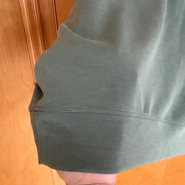 Lululemon Perfectly Oversized Crop Crewneck Women Size 10 Sage Green‎ Pullover - Image 4