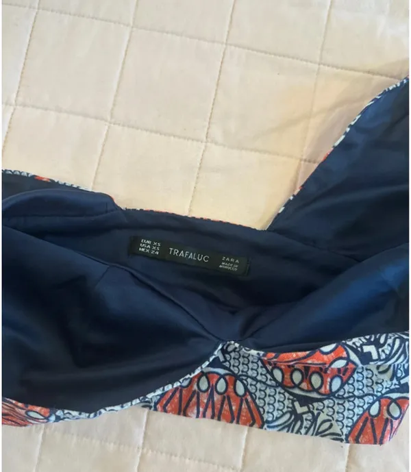 ZARA V-Neck Crop Top - Image 3