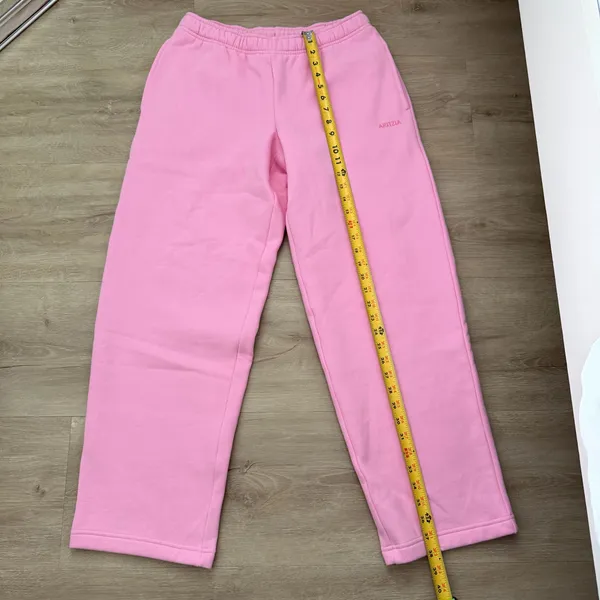 Aritzia Cozy Sweatfleece Mega Straight Sweatpant in JellyBean Pink - Image 4