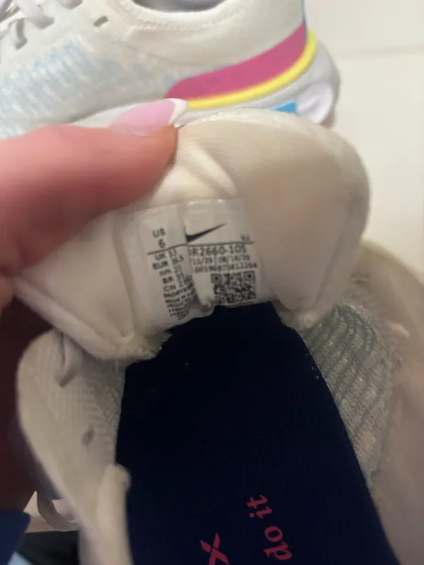 Nike Invincible 3 Running Shoes - Image 4