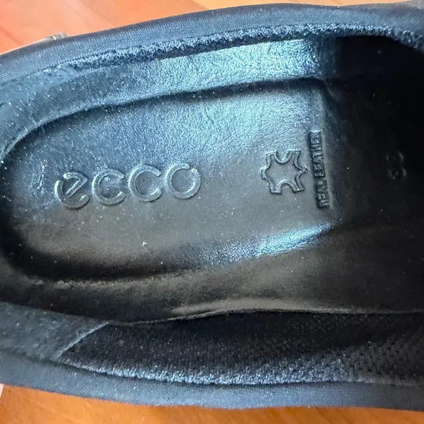 ECCO Gore-Tex Black Wedge Loafers Leather Cap Toe Slip On Shoes Womens‎ 38 - Image 6