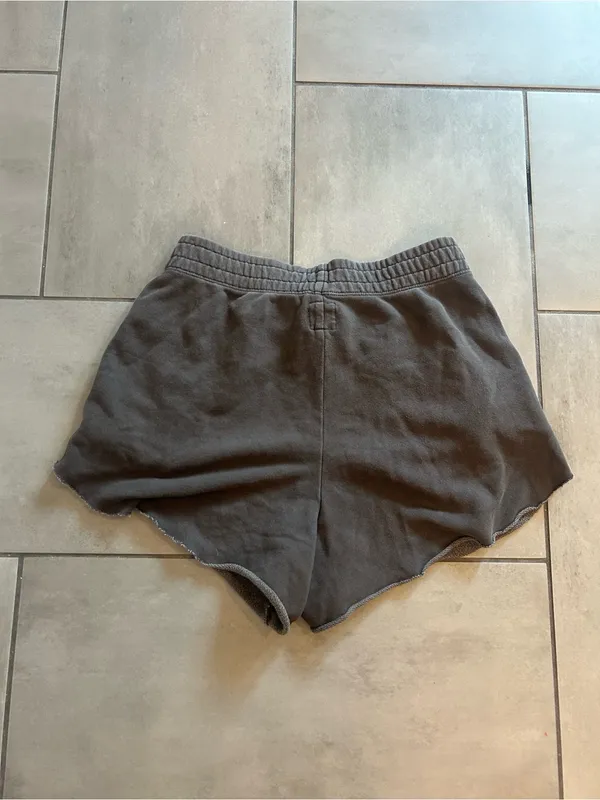 Aerie Aerie Fleece-Of-Mind High Waisted Short — Smoked Grey - Image 3