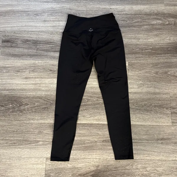 Beyond Yoga Black High-Rise Leggings Size Medium Women’s Athletic Pants - Image 3