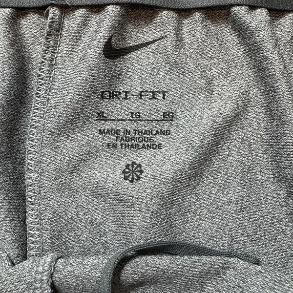 NWT Nike Shorts Women's XL Gray 5" Dri-FIT Training Loose DX6024-068 Athleisure - Image 6