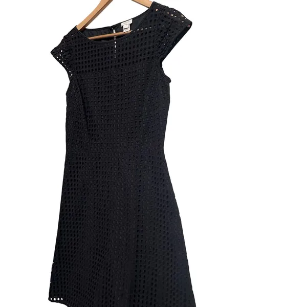 J. Crew Eyelet Dress Black Sleeveless Party Cocktail Dress Size 2 Cap Sleeve‎ - Image 3