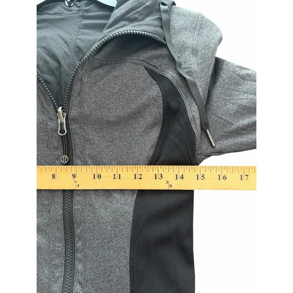 Lululemon Dance Studio Jacket III Reversible Women's 6 Black Heathered Gray R6-2 - Image 5