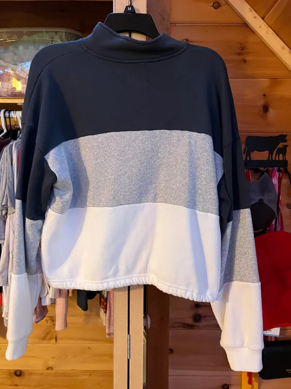 American Eagle Outfitters Cropped Pullover - Image 2