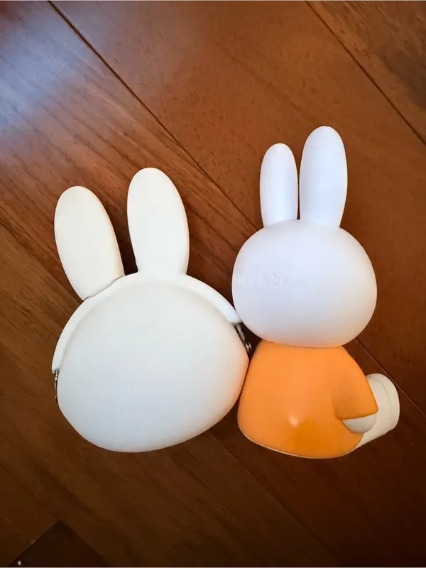 NEW Urban Outfitters Miffy Coin Purse and Cell Phone Stand - Image 2