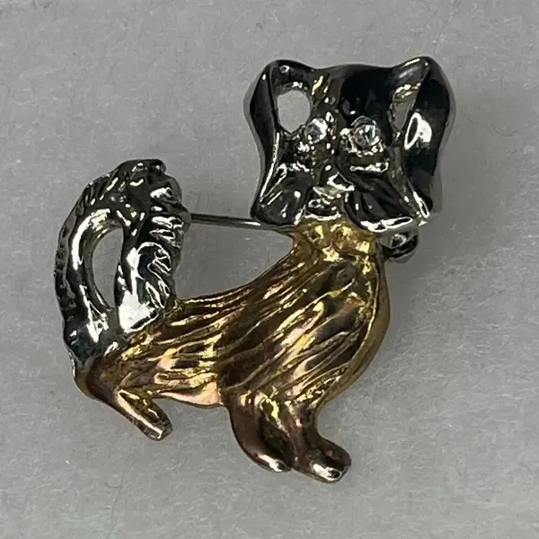 Vintage two tone Scotty dog Terrier brooch. - Image 2