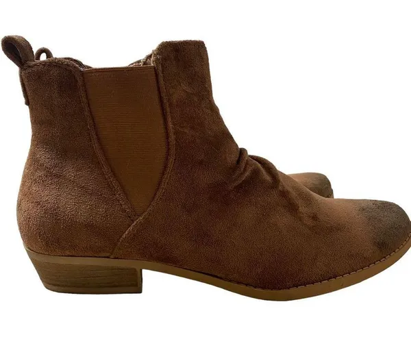 The Buckle Very G Cognac Brown Ankle Chelsea Boots 8US Medium Women’s Soft Suede - Image 8