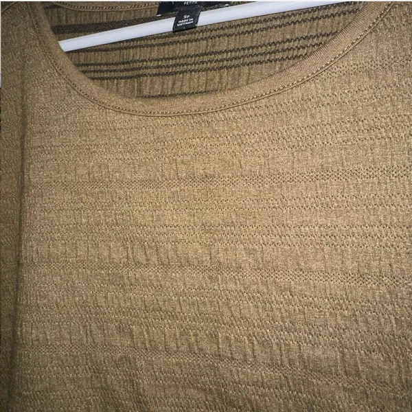 TALBOTS Petite Women’s Size‎ Small Top In Olive Green - Image 4