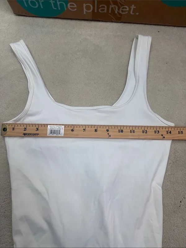 Abercrombie Soft AF Collection White Tank Sleeveless Bodysuit Size Medium - Image 7