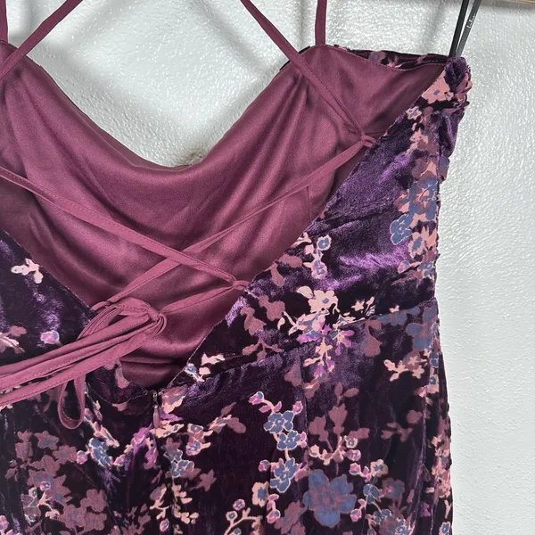 NEW Lulus Floral Burnout Velvet Midi Dress Womens XXL Purple Plum Tie Back Slit - Image 6