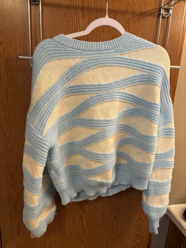 SHEIN Sweater - Image 2