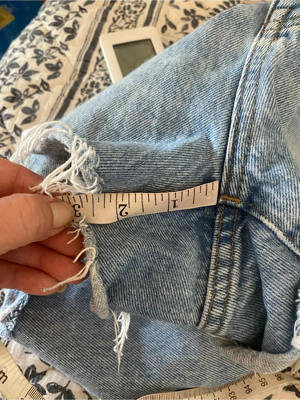 Madewell Relaxed Denim Medium Wash Cutoff Jean Shorts Button Fly 29 Basic boho - Image 10