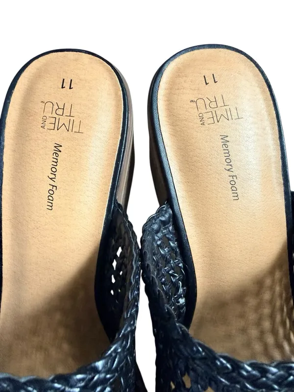 Time and Tru Black Woven Mule Heels - Image 3