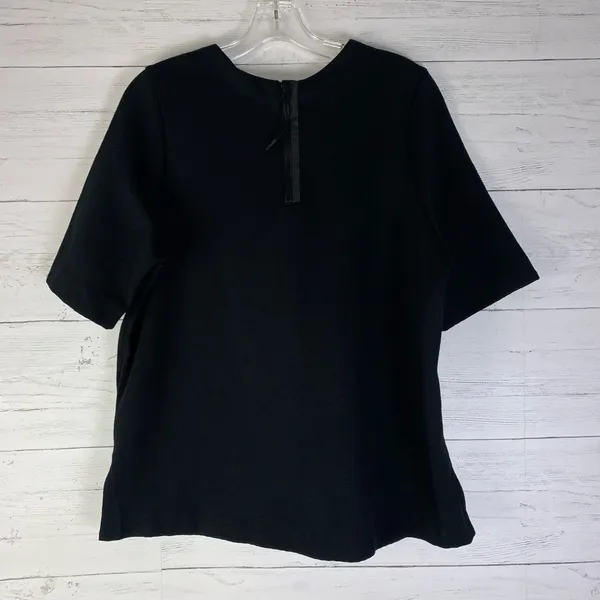 Nike Sportswear Tech Heat Gear Women's Top Black medium - Image 2